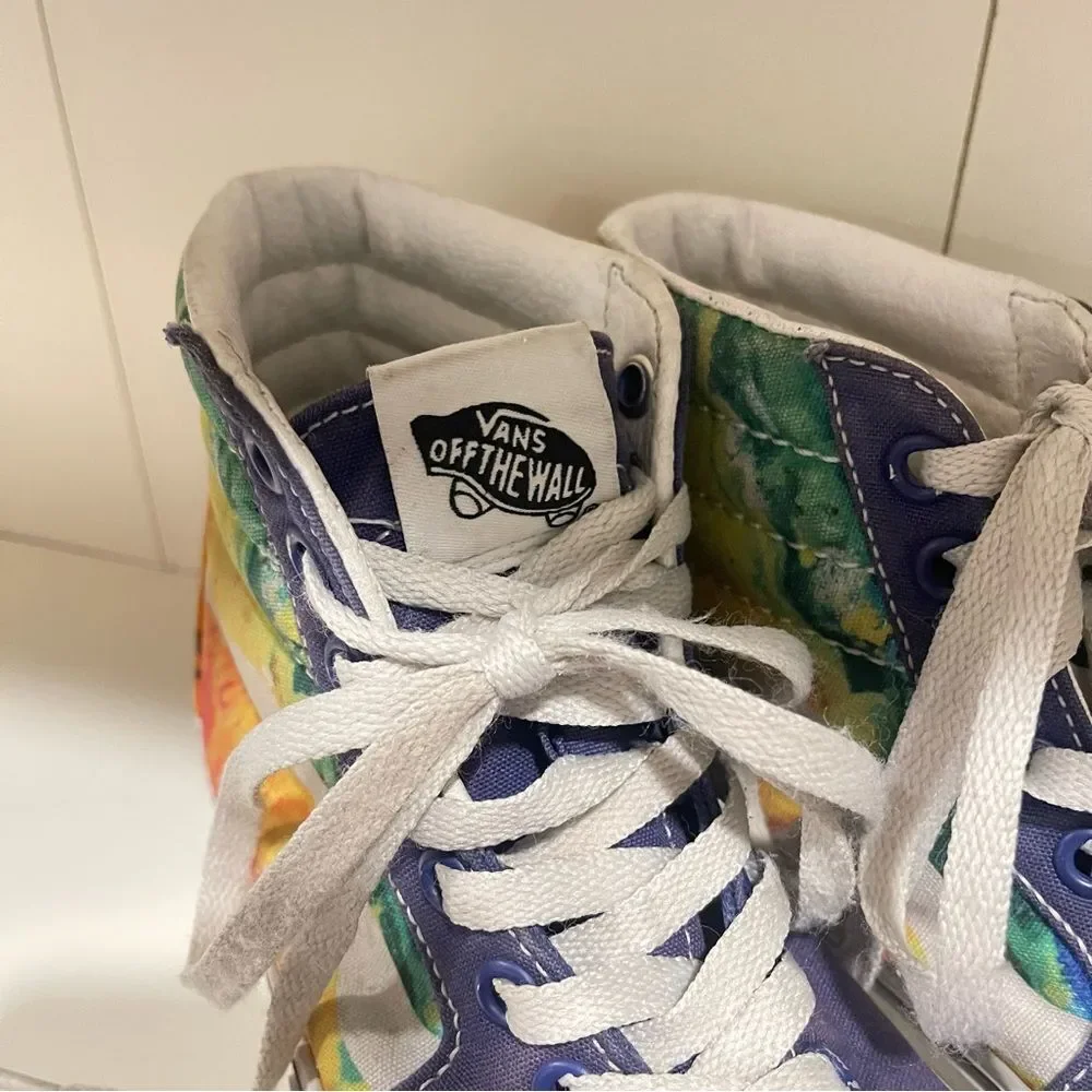 Van’s Rainbow Crayola High-Top Sneakers Women’s 6.5, Men’s 5